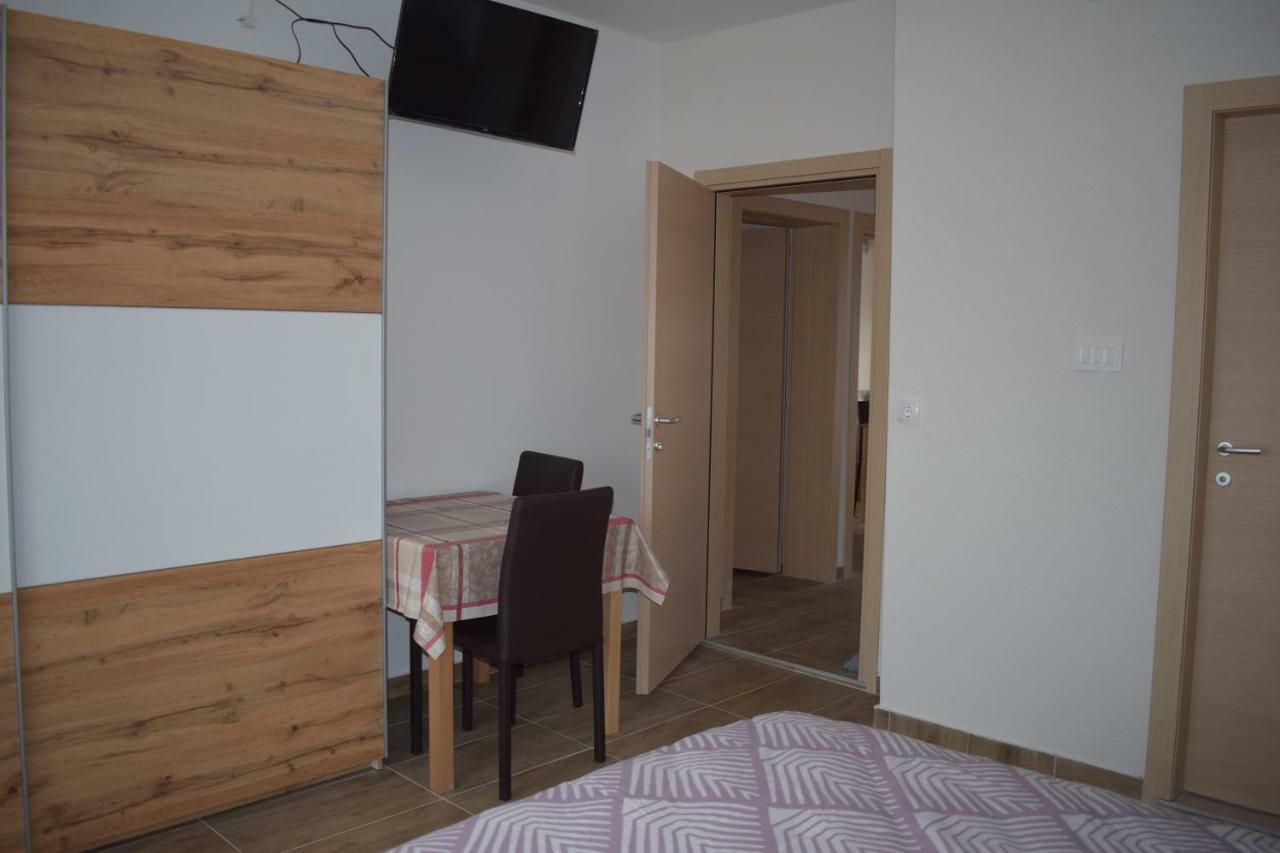 Apartments Nediljko & Mila Zadar Luaran gambar